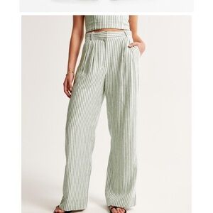 Abercrombie and Fitch Sloan tailored linen blend pants. Size 27/4 long.